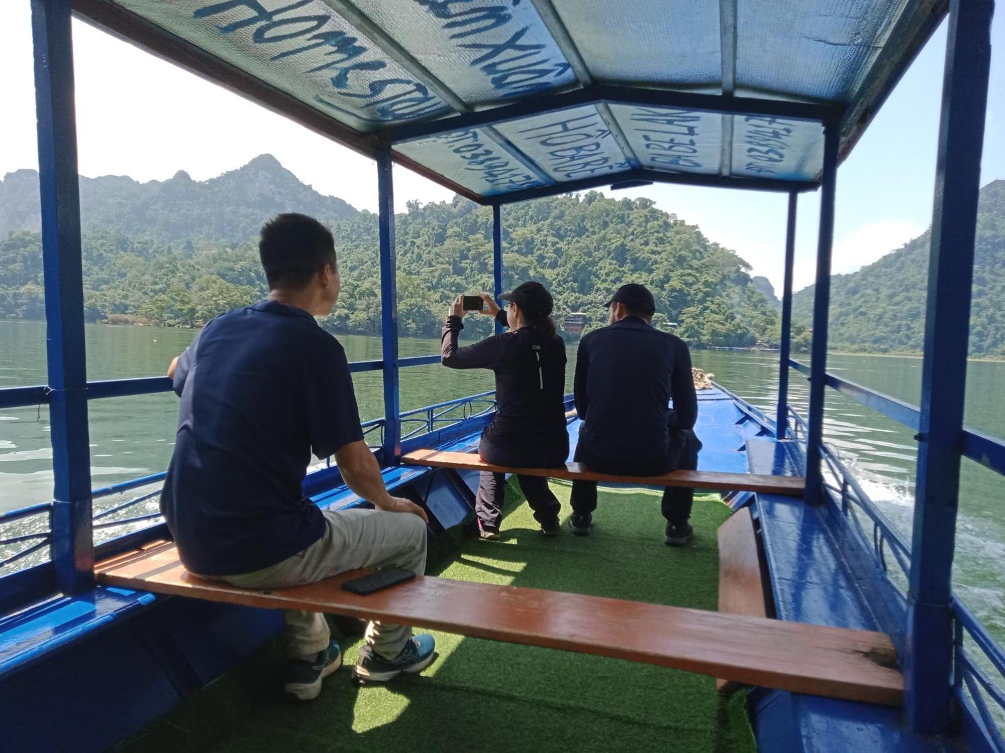 Tran Xuan Homestay Ba Be エクステリア 写真
