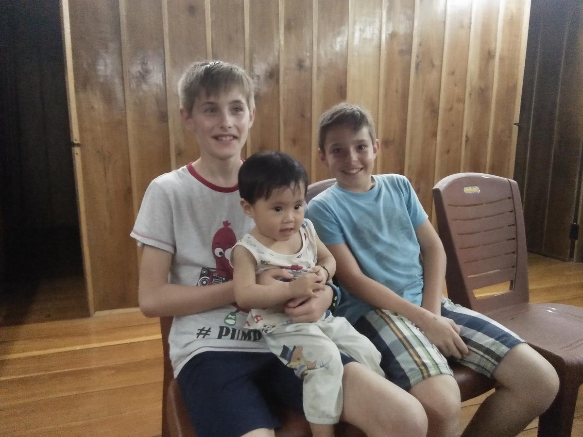 Tran Xuan Homestay Ba Be エクステリア 写真