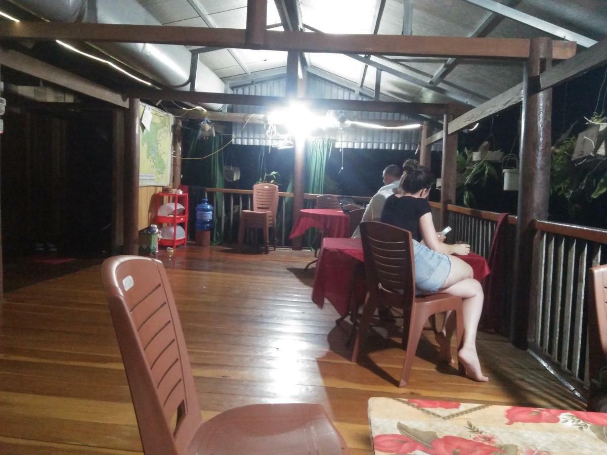 Tran Xuan Homestay Ba Be エクステリア 写真